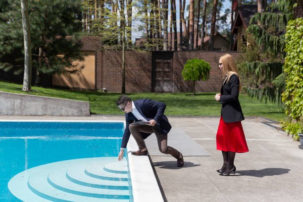 Do Little Elm Pool Builders Offer Free Estimates?